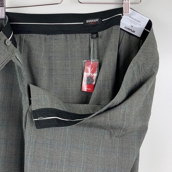 Modern Fit, Plaid Cuff Capri women's short. size 20 stretch - Picture 7 of 8